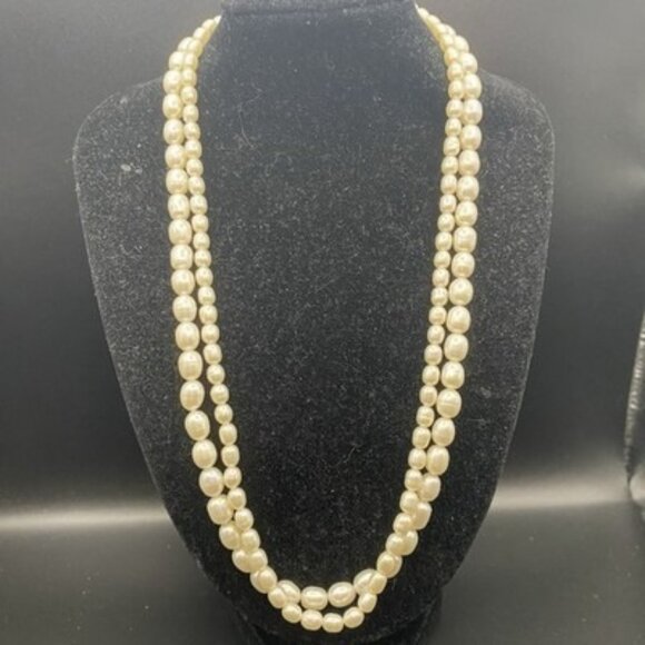 Vtg Double Strand Freshwater Pearl 16-18" Necklace Oval Baroque White Bridal - Picture 1 of 7